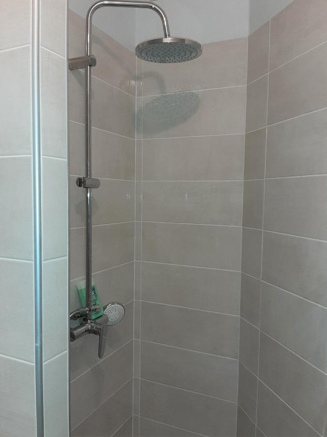 Appartement Le Flatiron - 4 Chambres Tarbes Buitenkant foto